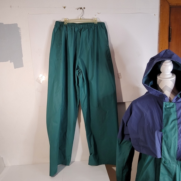 Mens Stearns Heavy Hooded 2-piece Rain Suit A few Spots Size Xl - Picture 2 of 16